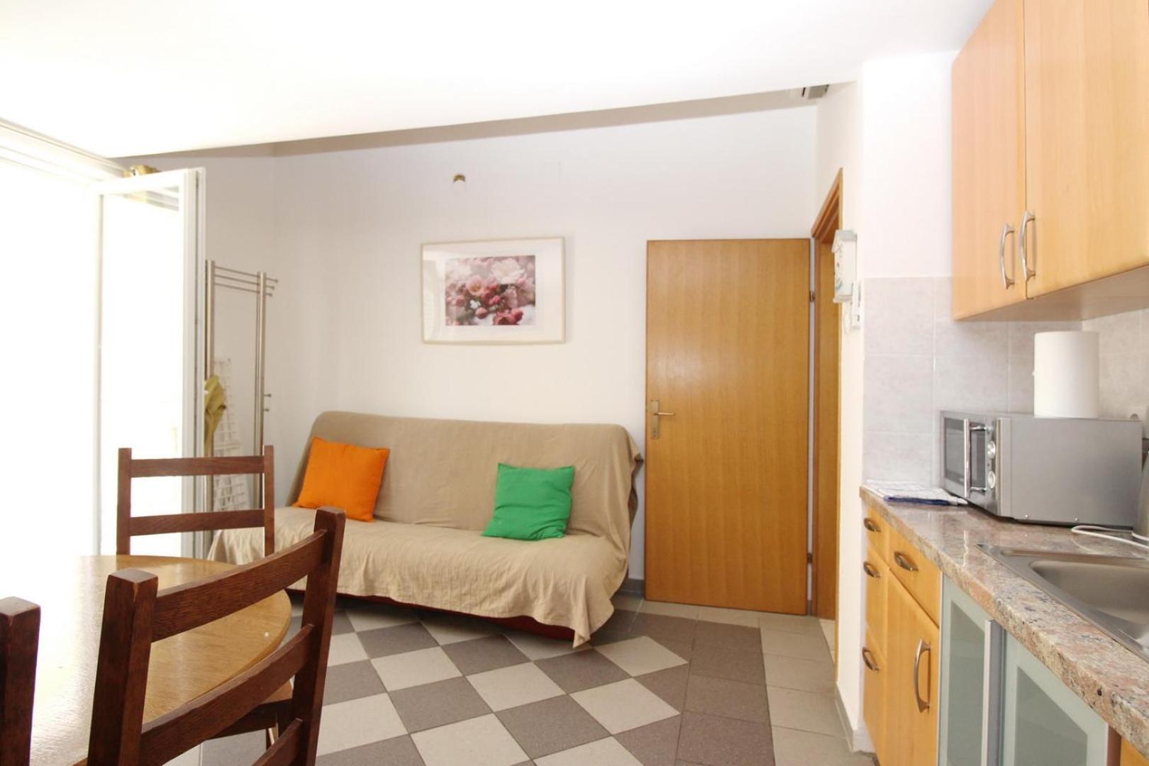Apartments Mikulan Beach Baška Buitenkant foto